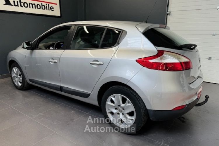 Renault Megane III  1.5 dCi 110 CV BOITE AUTO - <small></small> 7.990 € <small>TTC</small> - #6