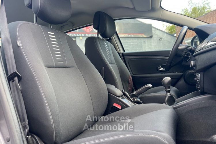 Renault Megane III 1.6 ESS 110CH TOMTOM EDITION ECO² 56.000KM 1ERE MAIN - <small></small> 7.990 € <small>TTC</small> - #10