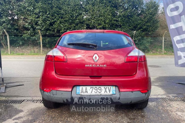 Renault Megane III 1.9 DCI 130CV - <small></small> 3.990 € <small>TTC</small> - #12