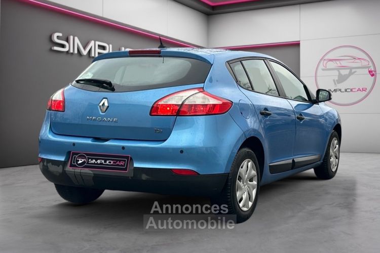 Renault Megane III BERLINE 1.2 TCE 115ch Energy eco2 Dynamique - Entretien - <small></small> 5.249 € <small>TTC</small> - #14