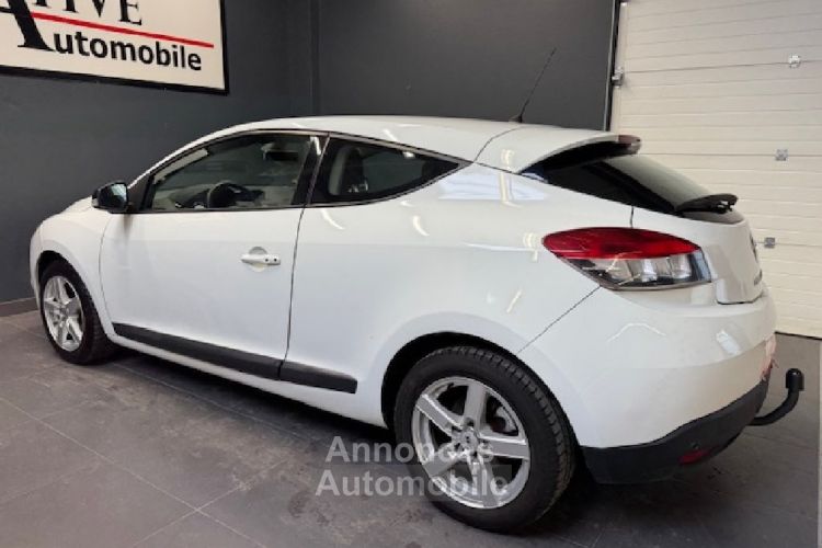 Renault Megane III COUPE 1.5 dCi 110 CV Boite auto - <small></small> 8.990 € <small>TTC</small> - #6