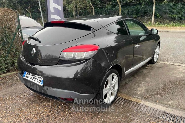 Renault Megane III Coupé 1.5 dCi 110CV - <small></small> 4.990 € <small>TTC</small> - #12