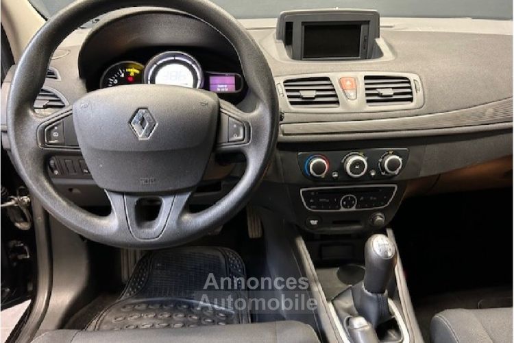 Renault Megane III COUPE 1.5 dCi 85 eco2 1ERE MAIN - <small></small> 6.990 € <small>TTC</small> - #17