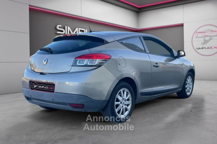 Renault Megane III COUPE 1.6 16v 110 ch Garantie Pro 1 AN - <small></small> 6.290 € <small>TTC</small> - #3