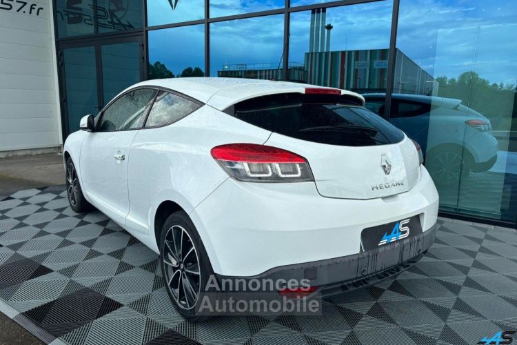 Renault Megane III COUPE 1,6 DCI 130 DYNAMIQUE - <small></small> 7.490 € <small>TTC</small> - #4