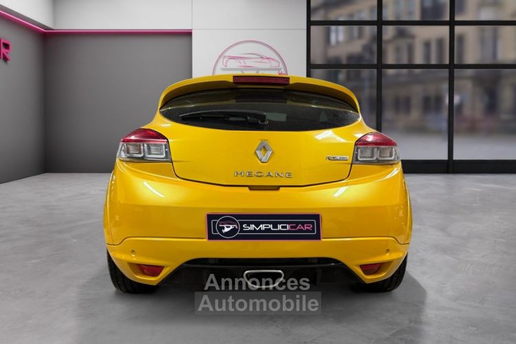 Renault Megane III COUPE 2.0 16V 265 RS // DISTRIBUTION OK / CAMERA RECUL / JAUNE SIRIUS / Garantie 12 mois - <small></small> 23.990 € <small>TTC</small> - #12