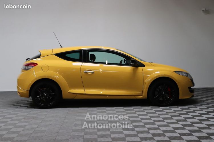 Renault Megane iii coupe 2.0 250 rs - <small></small> 28.900 € <small>TTC</small> - #3