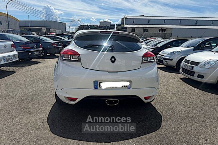 Renault Megane III COUPE 2.0T 250CH SPORT LUXE RS - <small></small> 16.999 € <small>TTC</small> - #6