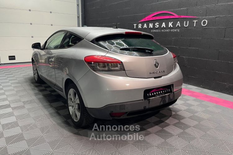 Renault Megane III COUPE dCi 130 eco2 SL XV De France - <small></small> 5.290 € <small>TTC</small> - #3