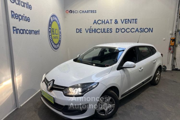 Renault Megane III ESTATE 1.2 TCE 115CH ENERGY LIFE EURO6 2015 - <small></small> 8.990 € <small>TTC</small> - #1