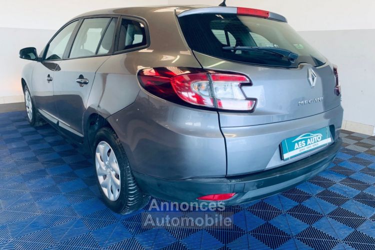 Renault Megane III ESTATE 1.5 dCi 110 ch Energy eco2 - <small></small> 6.990 € <small>TTC</small> - #2