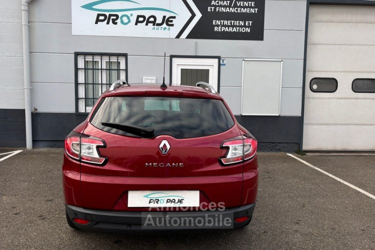 Renault Megane III ESTATE 2.0 16V 140 CV CVT (AUTO) / LUXE / 1E MAIN / 85 900 KM / GTIE 12 MOIS - <small></small> 8.990 € <small>TTC</small> - #11