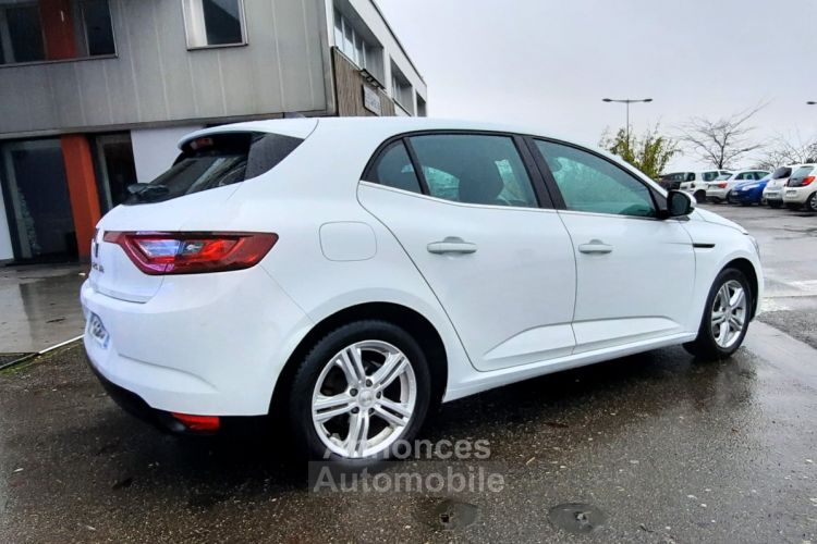 Renault Megane IV 1.5 dci BLUE BUSINESS 95CH - <small></small> 10.990 € <small>TTC</small> - #3