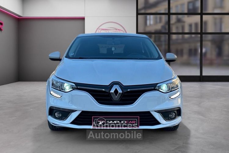 Renault Megane IV BERLINE 1.2 TCe 100ch Energy Life - ECRAN TACTILE CARPLAY CAMERA DE RECUL - <small></small> 8.990 € <small>TTC</small> - #7