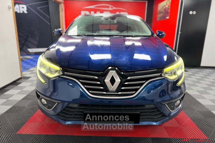 Renault Megane IV Berline 1.2 TCe 130 Energy Intens Bose Caméra Pack Ambiance - <small></small> 8.990 € <small>TTC</small> - #2