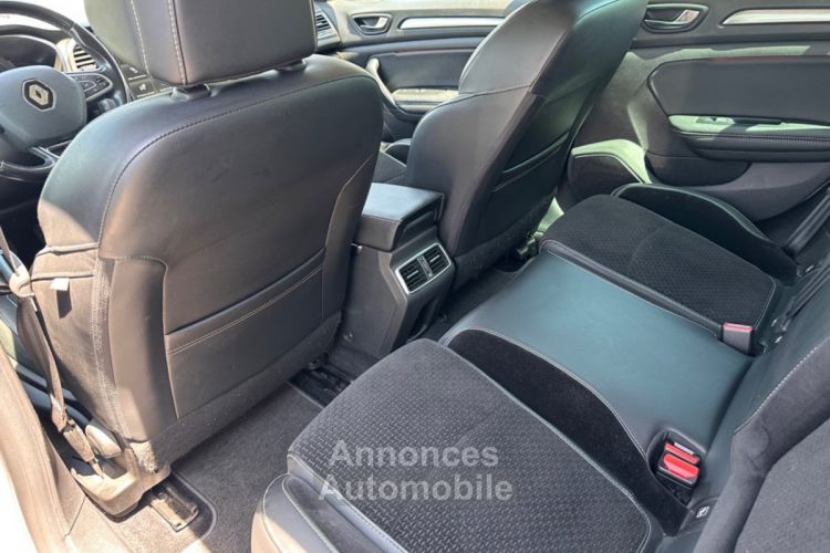 Renault Megane IV BERLINE 140 Intens - GARANTIE - PNEUS NEUFS - 2 PROPRIETAIRES - <small></small> 13.990 € <small>TTC</small> - #22