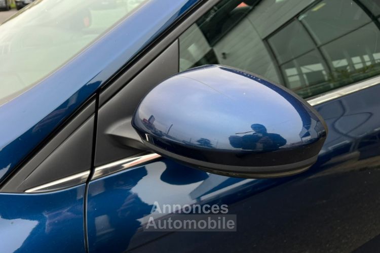 Renault Megane IV BERLINE BUSINESS Blue dCi 115 Business - <small></small> 12.990 € <small>TTC</small> - #24