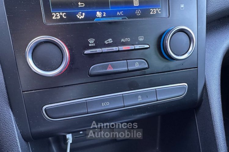 Renault Megane IV BERLINE dCi 165 EDC GT-LINE - BOSE - CARPLAY - TETE HAUTE - <small></small> 11.990 € <small>TTC</small> - #42