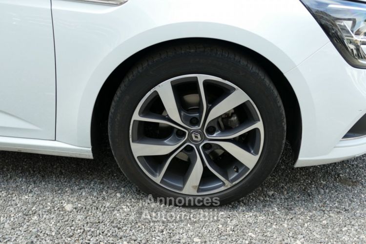 Renault Megane IV BERLINE IV 1.2 TCE 130 Ch INTENS EDC - <small></small> 14.990 € <small>TTC</small> - #8