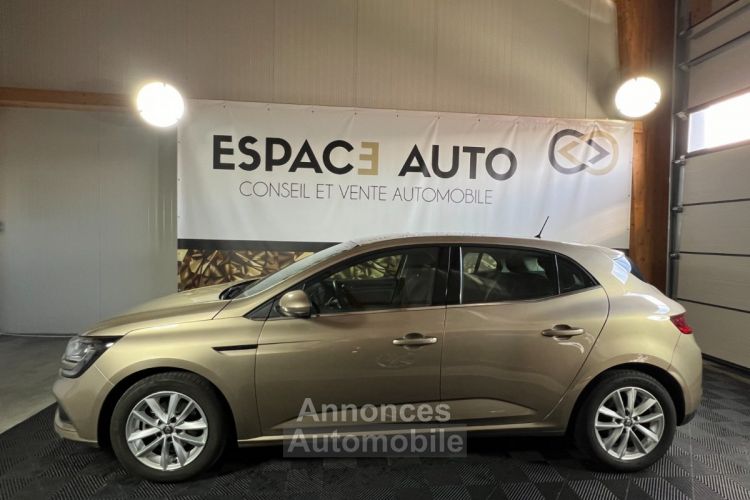 Renault Megane IV BERLINE TCe 130 Energy Zen - <small></small> 10.990 € <small>TTC</small> - #2