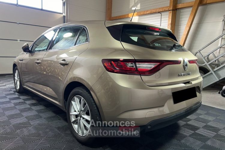 Renault Megane IV BERLINE TCe 130 Energy Zen - <small></small> 10.990 € <small>TTC</small> - #3
