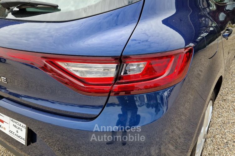 Renault Megane IV Blue dCi 115 EDC Business - <small></small> 12.990 € <small>TTC</small> - #12