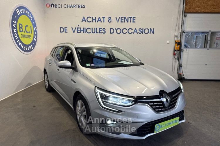 Renault Megane IV ESTATE 1.6 E-TECH PLUG-IN 160CH BUSINESS -21N - <small></small> 15.490 € <small>TTC</small> - #2