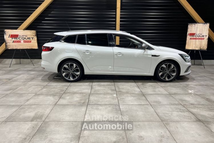 Renault Megane IV ESTATE Mégane IV Estate dCi 130 Energy Intens - <small></small> 14.590 € <small>TTC</small> - #41