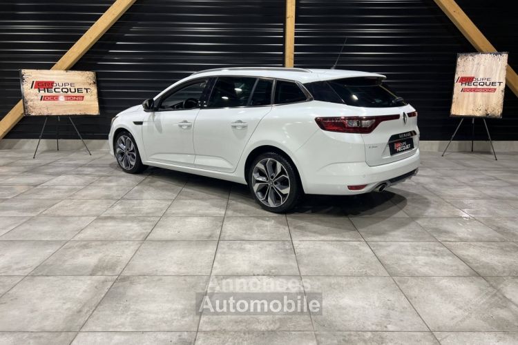 Renault Megane IV ESTATE Mégane IV Estate dCi 130 Energy Intens - <small></small> 14.590 € <small>TTC</small> - #43