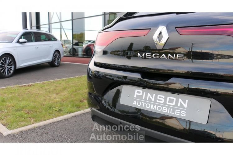 Renault Megane Mégane 1.5 Blue dCi - 115 - BV EDC 2023 IV BERLINE Evolution PHASE 2 - <small></small> 21.900 € <small></small> - #8