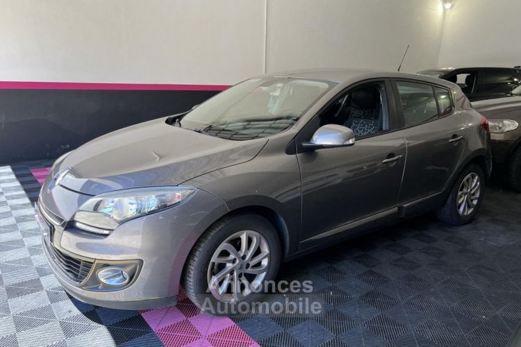 Renault Megane Mégane 1.5 dCi FAP - 90  III BERLINE TomTom Live PHASE 2 - <small></small> 4.990 € <small>TTC</small> - #3