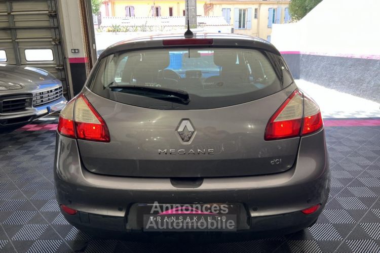 Renault Megane Mégane 1.5 dCi FAP - 90  III BERLINE TomTom Live PHASE 2 - <small></small> 4.990 € <small>TTC</small> - #6