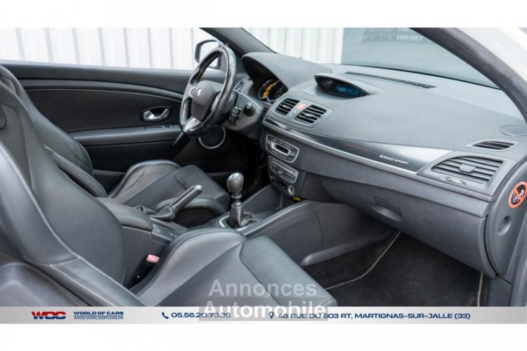 Renault Megane Mégane Coupé 2.0i 16V - 250 III COUPE R.S PHASE 1 - <small></small> 24.490 € <small>TTC</small> - #10