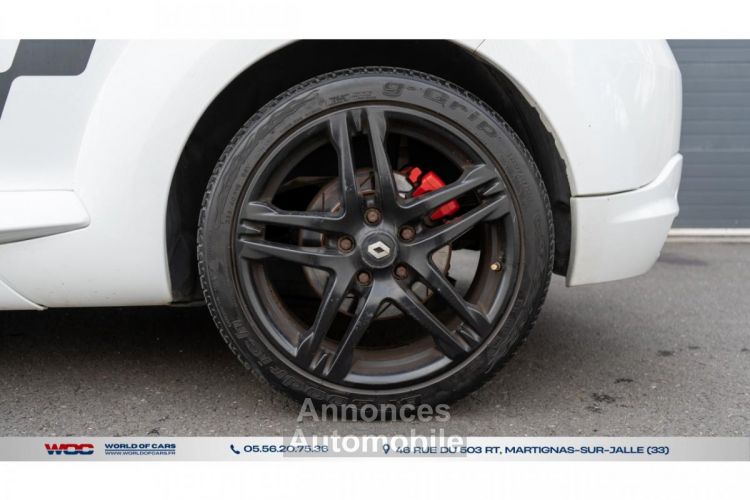 Renault Megane Mégane Coupé 2.0i 16V - 250 III COUPE R.S PHASE 1 - <small></small> 24.490 € <small>TTC</small> - #13