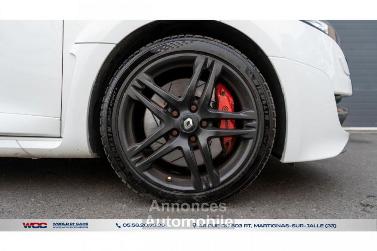 Renault Megane Mégane Coupé 2.0i 16V - 250 III COUPE R.S PHASE 1 - <small></small> 24.490 € <small>TTC</small> - #16