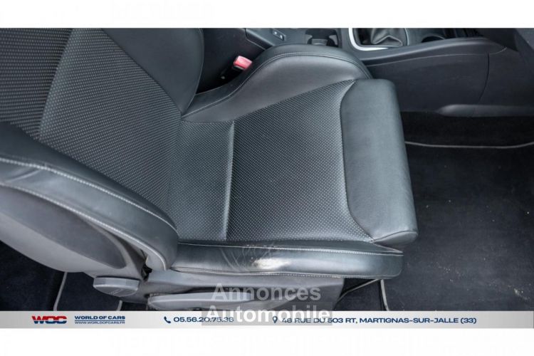 Renault Megane Mégane Coupé 2.0i 16V - 250 III COUPE R.S PHASE 1 - <small></small> 24.490 € <small>TTC</small> - #53