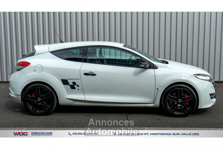 Renault Megane Mégane Coupé 2.0i 16V - 250 III COUPE R.S PHASE 1 - <small></small> 24.490 € <small>TTC</small> - #72