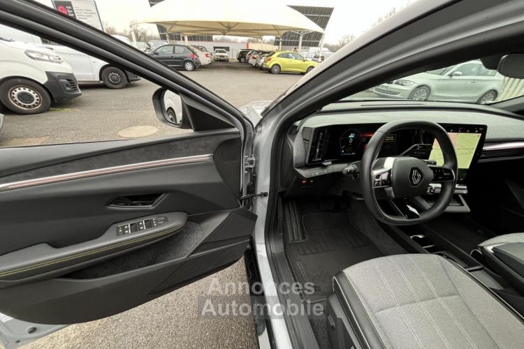 Renault Megane Mégane E-Tech EV 60 Super Charge - 220CH Techno GTIE 12M - <small></small> 28.990 € <small>TTC</small> - #14