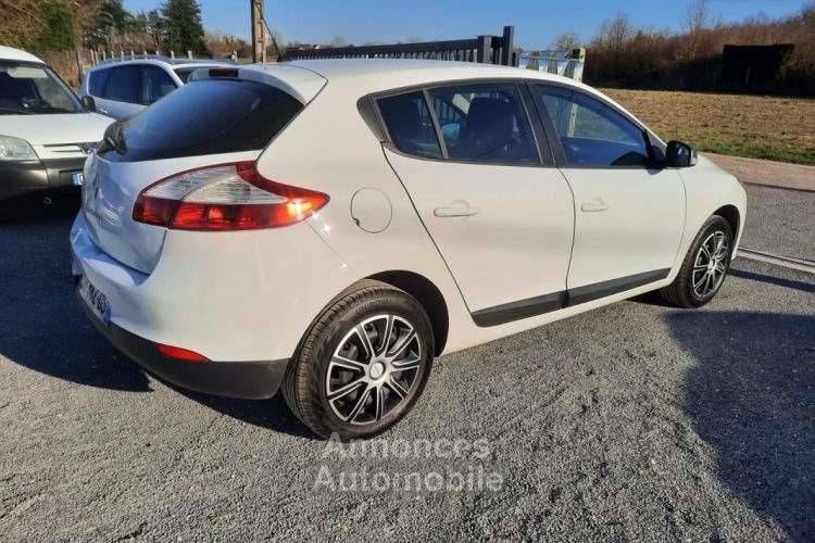 Renault Megane III Berline 1.2 TCE Life 108850KMS TRES BON ETAT KIT EMBRAYAGE+KIT DISTRIBUTION ... - <small></small> 6.990 € <small>TTC</small> - #4