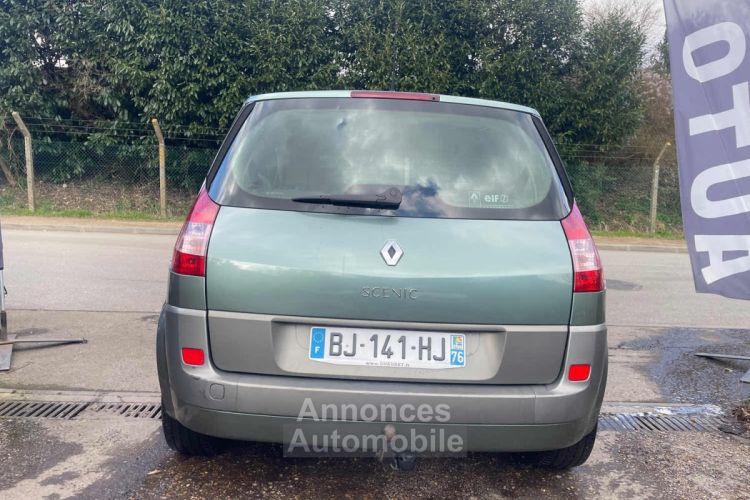 Renault Megane SCENIC II 2.0i 16V 135CV - <small></small> 3.990 € <small>TTC</small> - #12