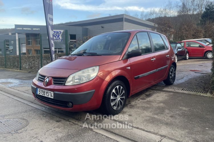 Renault Megane SCENIC SCÉNIC II 1.6i 16V 112CV - <small></small> 3.490 € <small>TTC</small> - #1