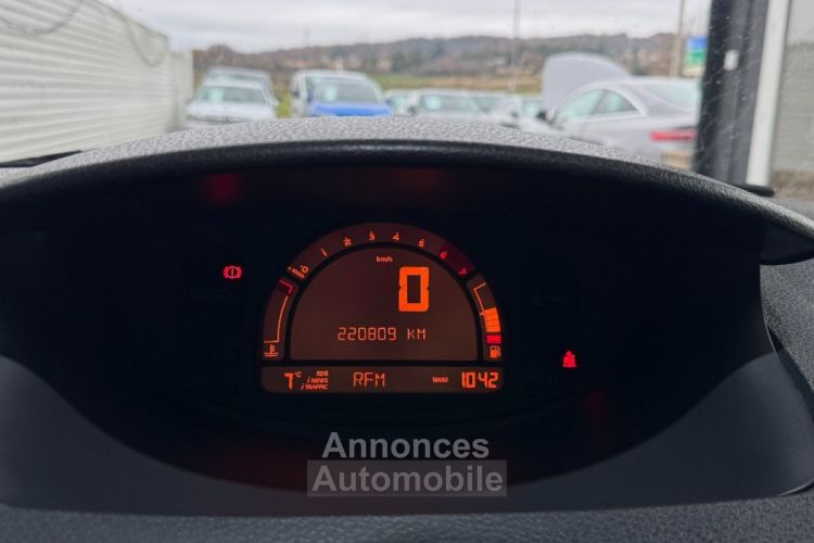 Renault Modus Expression 75 ch 1.2 16v eco2 5 portes Entretien OK Attelage - <small></small> 2.990 € <small>TTC</small> - #19