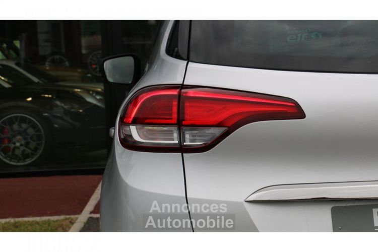 Renault Scenic 1.3 TCe - 140 - FAP IV MONOSPACE Intens PHASE 1 - <small></small> 17.900 € <small>TTC</small> - #9