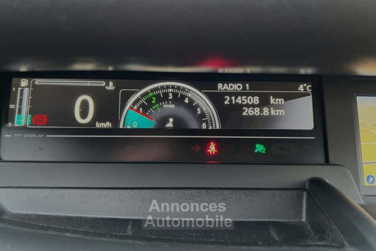 Renault Scenic 1.5 dCi Energy Limited NAVI-16-PDC-CRUISE-LED.. - <small></small> 6.990 € <small>TTC</small> - #17