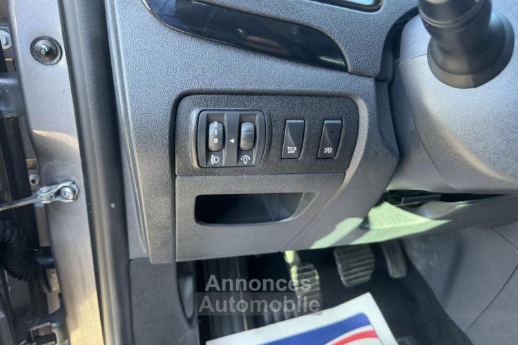 Renault Scenic 1.5 Energy dCi - 110 Bose Gps + Camera AR + Attelage - <small></small> 10.490 € <small>TTC</small> - #28