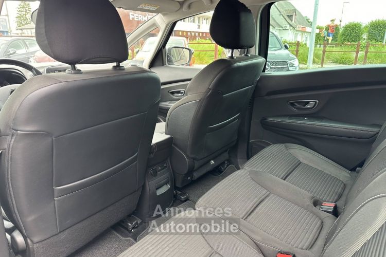 Renault Scenic 1.7 Blue dCi 120ch Business EDC + Attelage amobile - <small></small> 12.490 € <small>TTC</small> - #10