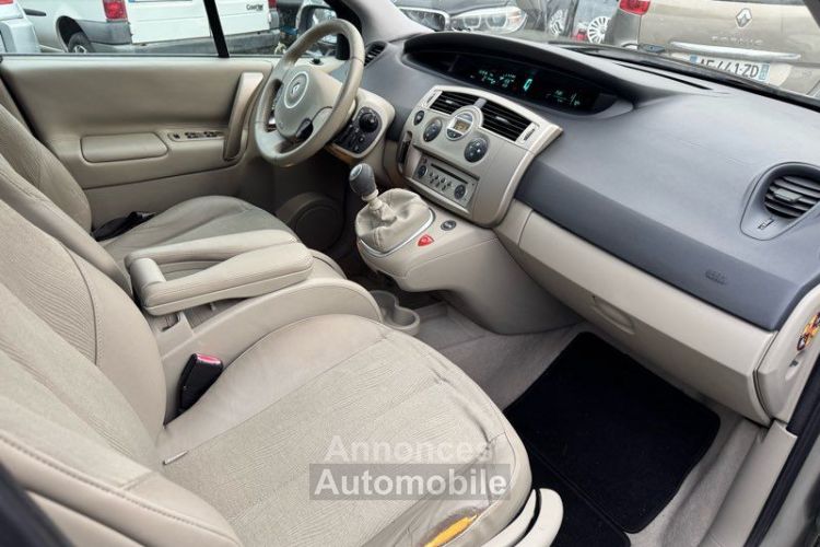 Renault Scenic 1.9 dci 130 ch privilège - <small></small> 3.990 € <small>TTC</small> - #2