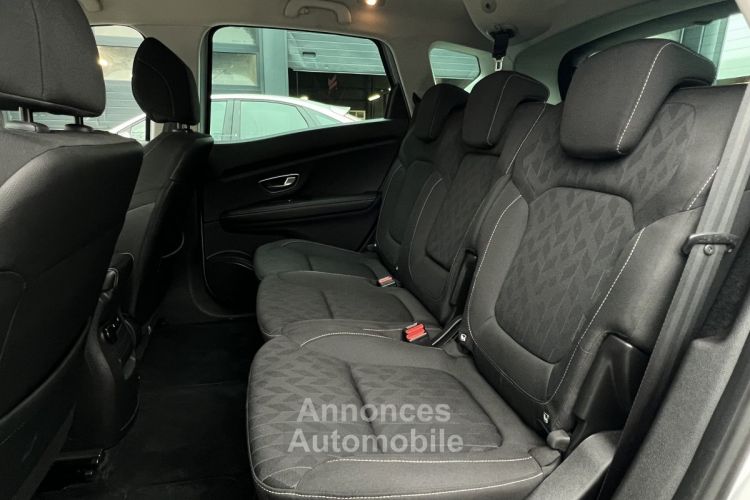 Renault Scenic 4 IV LIMITED 1.7 DCI 120 Cv 5 PLACES / ECRAN TACTILE KEYLESS LEDS - GARANTIE 1 AN - <small></small> 11.970 € <small>TTC</small> - #17