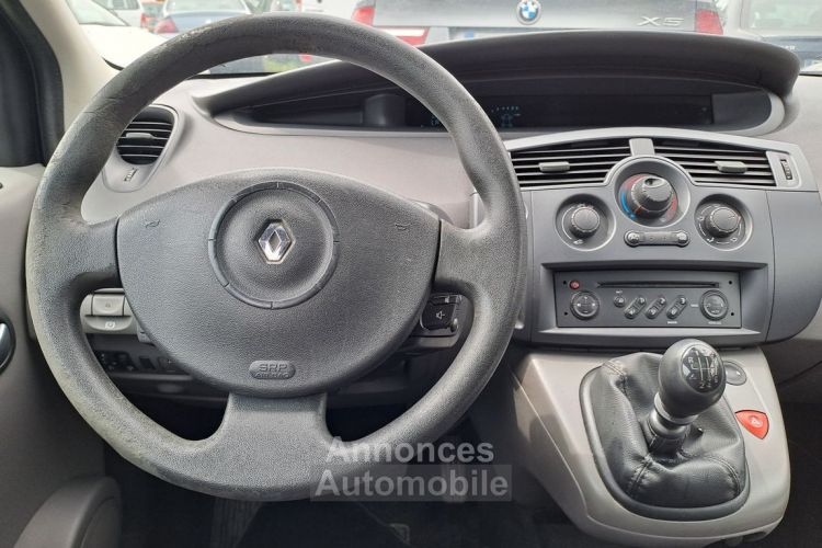 Renault Scenic Grand Scénic II 1.5 dCi 103 cv - <small></small> 2.490 € <small>TTC</small> - #4