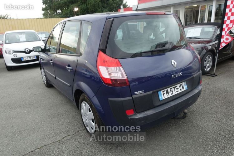 Renault Scenic II 1.6 16V 115CH CONFORT AUTHENTIQUE - <small></small> 2.590 € <small>TTC</small> - #4